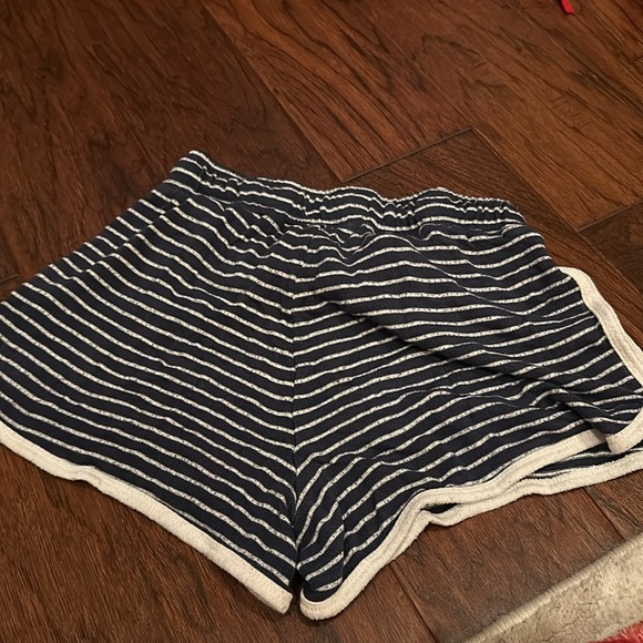 Hollister sleep wear shorts - Picture 2 of 2